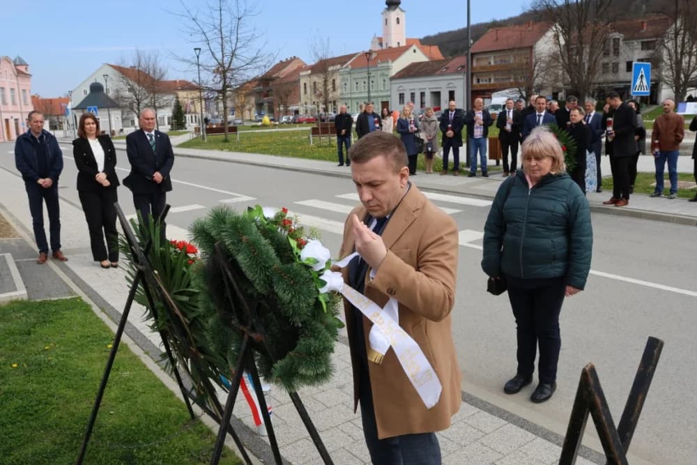 (FOTO) DAN GRADA PAKRACA: „Čite male i velike korake čime je grad sve više prepoznatljiv“