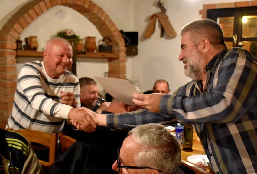 Članovi Udruge Vino-kap iz Kaptola posjetili Vinariju Pavić u Vetovu