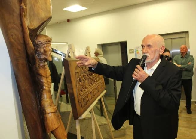 Otvorena izložba ʼʼKrižni putʼʼ samoukog kipara Nediljka Ožića
