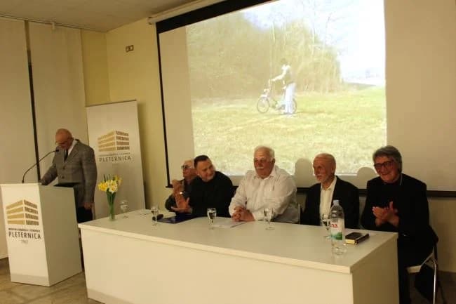 Otvorena izložba ʼʼKrižni putʼʼ samoukog kipara Nediljka Ožića