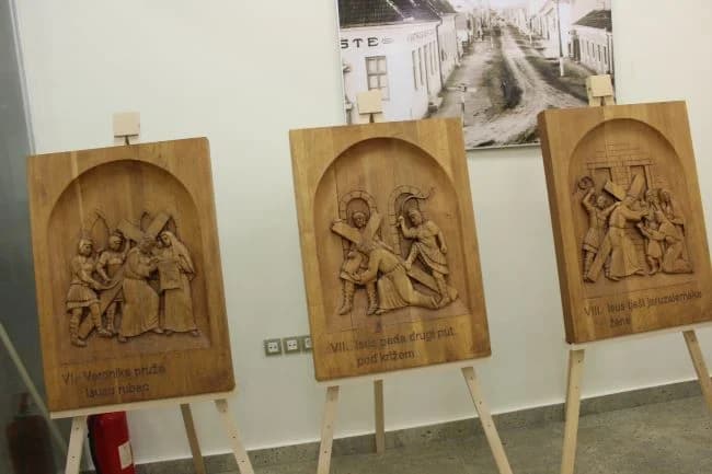 Otvorena izložba ʼʼKrižni putʼʼ samoukog kipara Nediljka Ožića