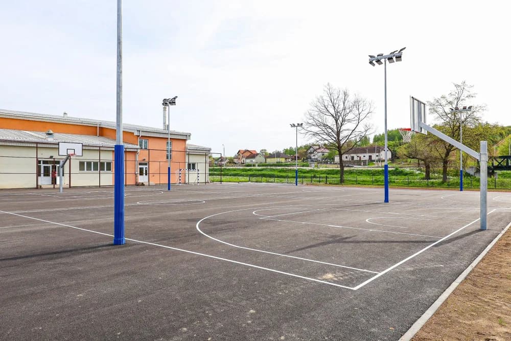 Završeni radovi na sportskim igralištima u Čaglinu: „Cilj nam je da svaki učenik u županiji ima...