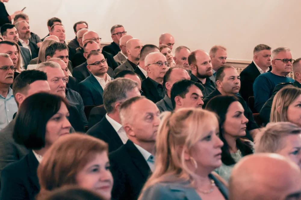 Dan Požeško-slavonske županije:„Želimo li našoj djeci ostaviti dom s čvrstim temeljima i krovom koji ne prokišnjava moramo ga zajedno braniti“