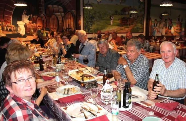 Pleternički umirovljenici bili na zanimljivom i nezaboravnom izletu u Osijeku i Baranji