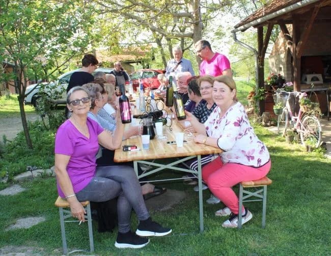Pleternički umirovljenici bili na zanimljivom i nezaboravnom izletu u Osijeku i Baranji