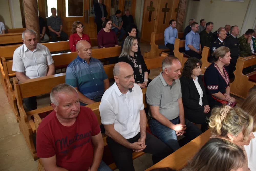 Povodom Dana općine Čaglin položeni vijenci i zapaljene svijeće u čast svim poginulim i preminulim braniteljima te žiteljima iz tog kraja