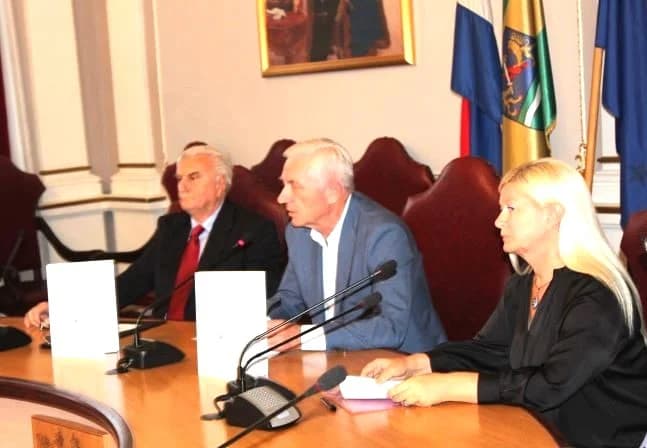 Predstavljena nova knjiga Josipa Fajdića o zaslužnim Ličanima u našoj znanosti i kulturi