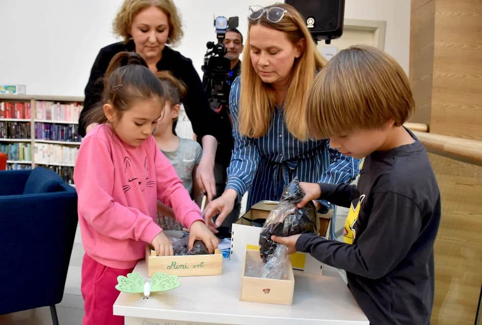 DUNJA DUBIEL PREDSTAVILA INTERAKTIVNU SLIKOVNICU: “Fiki i Liza” je himna roditeljstvu i odrastanju