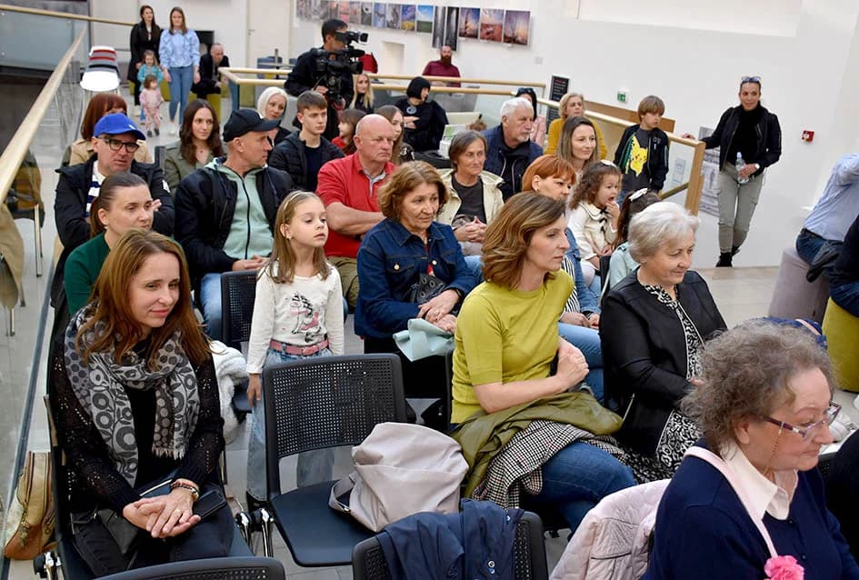DUNJA DUBIEL PREDSTAVILA INTERAKTIVNU SLIKOVNICU: “Fiki i Liza” je himna roditeljstvu i odrastanju