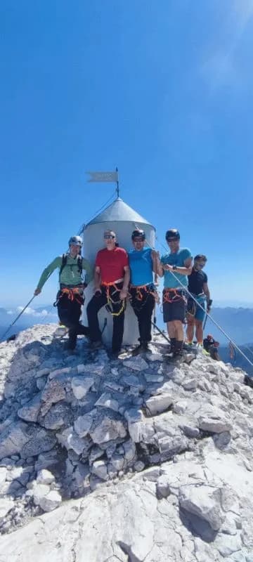 [FOTO] Kutjevački planinari osvojili Triglav: Uzbudljivi uspon na najviši vrh Slovenije