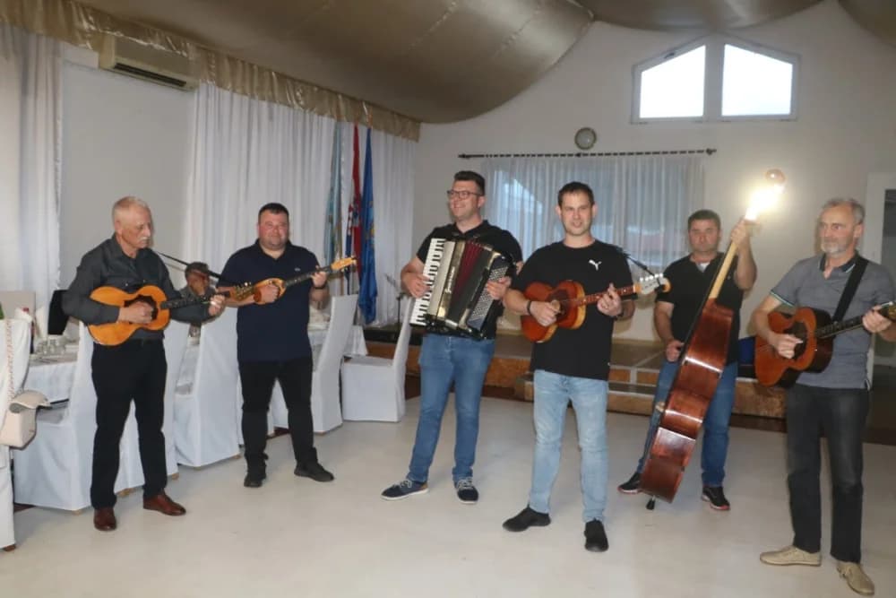 MATICA UMIROVLJENIKA OPĆINE JAKŠIĆ: Novi-stari predsjednik Slavko Glavaš, dopredsjednik Antun Kovačić, a tajnik Mato Čuljak