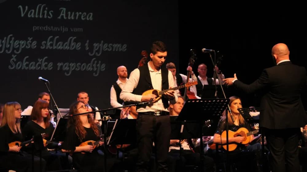 Održan prvi samostalni koncert Županijskog tamburaškog orkestra Vallis Aurea: „Da nema vas ne bi moglo biti ni nas“