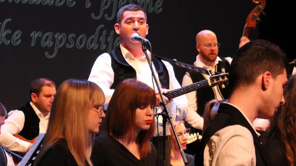 Održan prvi samostalni koncert Županijskog tamburaškog orkestra Vallis Aurea: „Da nema vas ne bi moglo biti ni nas“