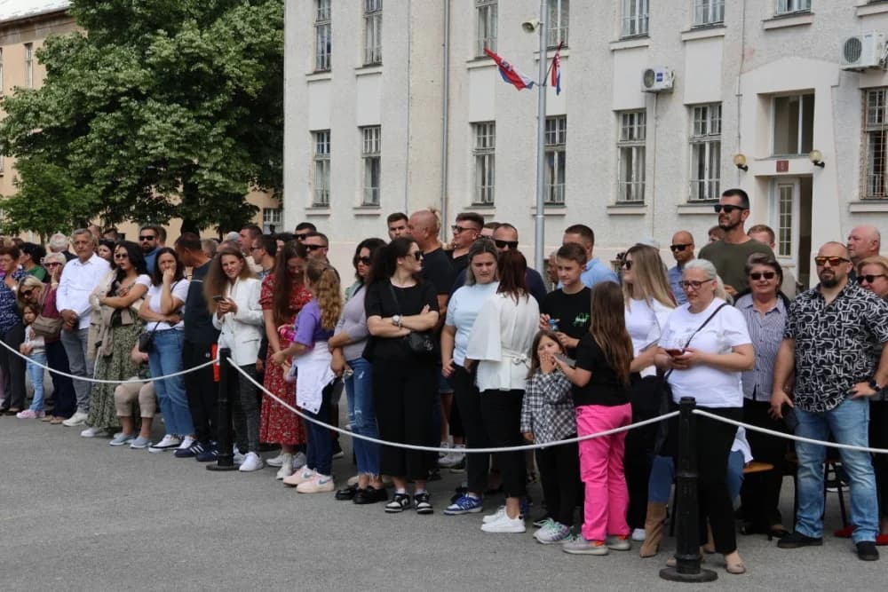 (FOTO) Na vjernost Domovini u Požegi ponosno prisegnulo 102 ročnica i ročnika Hrvatske vojske