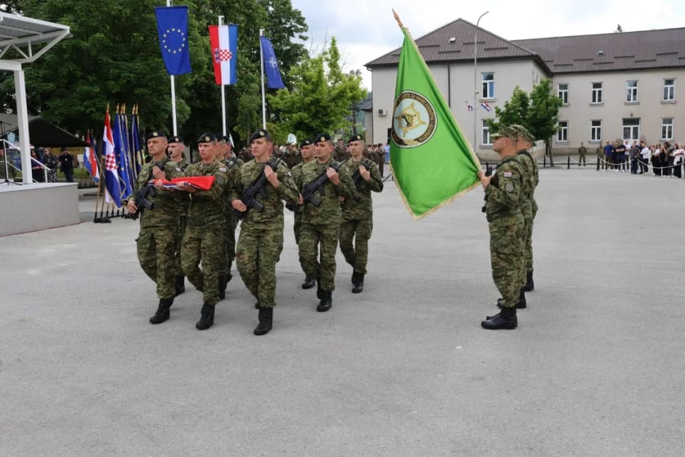 (FOTO) Na vjernost Domovini u Požegi ponosno prisegnulo 102 ročnica i ročnika Hrvatske vojske