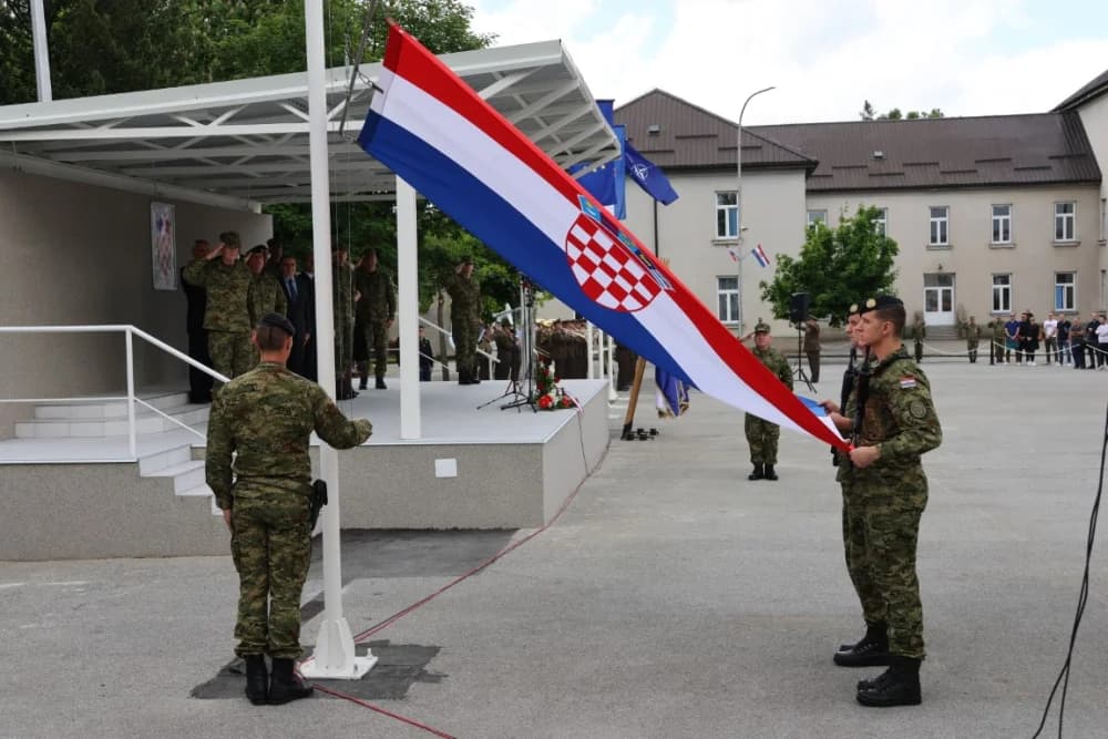 (FOTO) Na vjernost Domovini u Požegi ponosno prisegnulo 102 ročnica i ročnika Hrvatske vojske