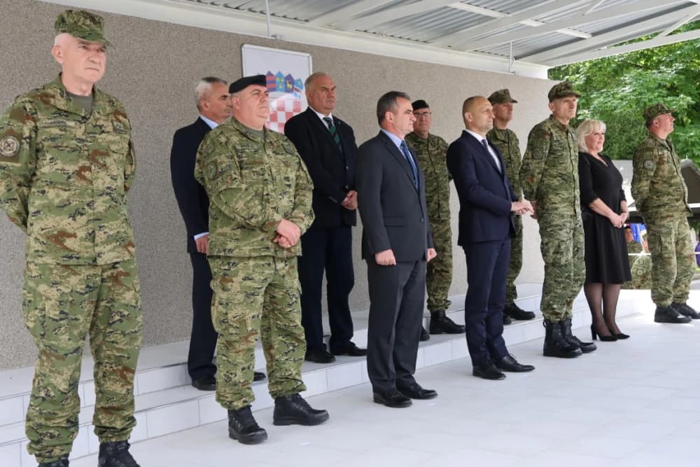 (FOTO) Na vjernost Domovini u Požegi ponosno prisegnulo 102 ročnica i ročnika Hrvatske vojske