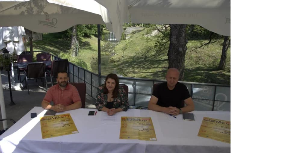 (NAJAVA) ČUVAJMO OBIČAJE ZAVIČAJA: Najduži stol uz koncerte Dražena Zečića i Cecilije, te smotru folklora sa 11 skupina