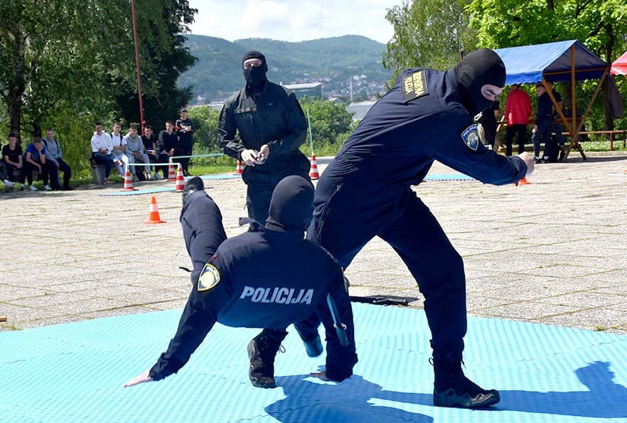 Kroz pokazne vježbe i prezentaciju opreme održan Dan otvorenih vrata policije