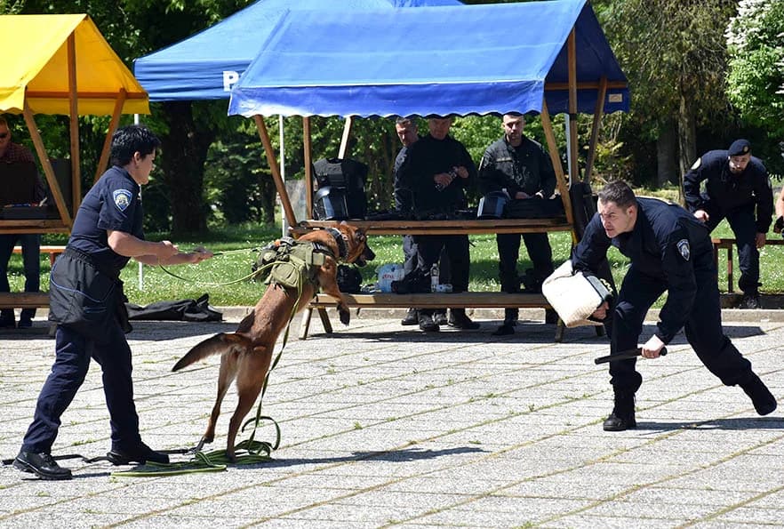 Kroz pokazne vježbe i prezentaciju opreme održan Dan otvorenih vrata policije