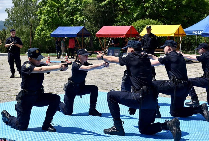 Kroz pokazne vježbe i prezentaciju opreme održan Dan otvorenih vrata policije
