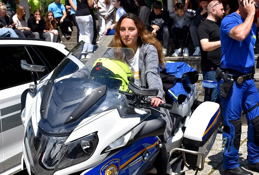 Kroz pokazne vježbe i prezentaciju opreme održan Dan otvorenih vrata policije