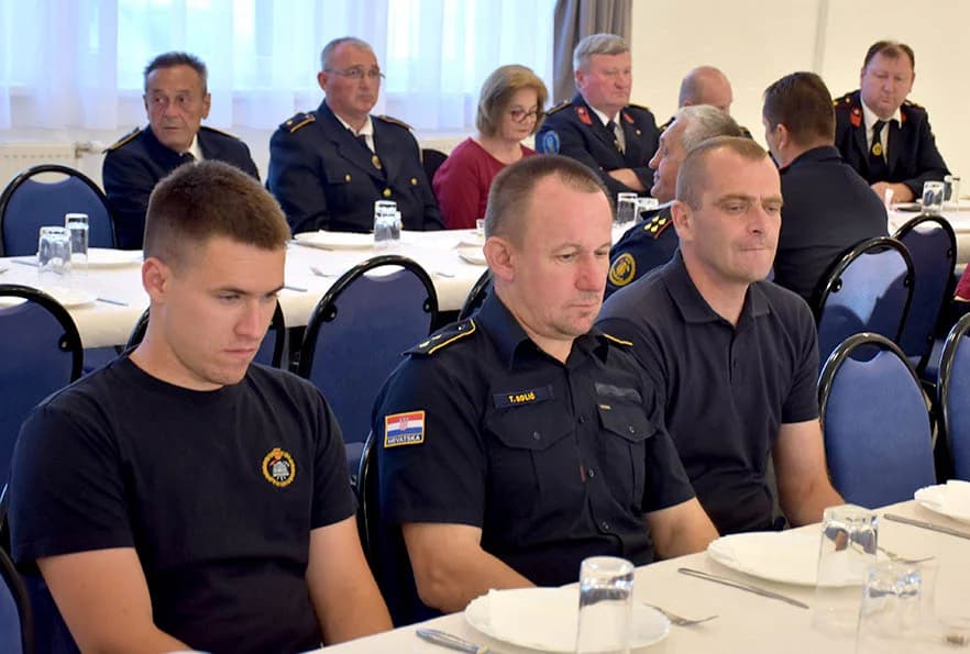 [FOTO] Vidljiv je porast intervencija vatrogasaca zbog elementarnih nepogoda, a pad požarnih