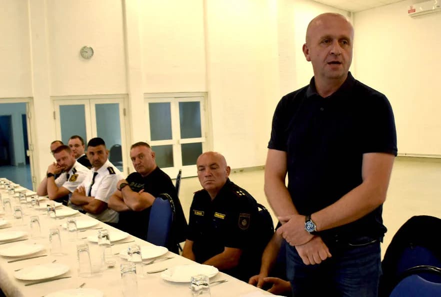 [FOTO] Vidljiv je porast intervencija vatrogasaca zbog elementarnih nepogoda, a pad požarnih