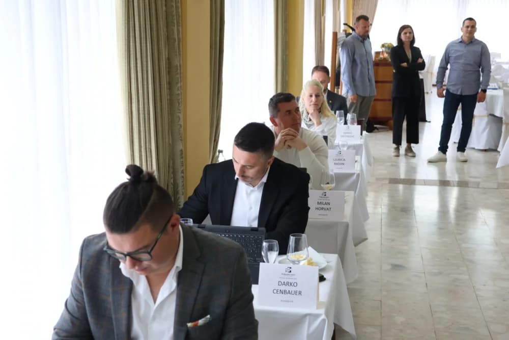 Eminentni stručnjaci u Kutjevu ocjenjuju 104 prispjela uzorka graševine: Najboljima slijede velika priznanja i odličja!