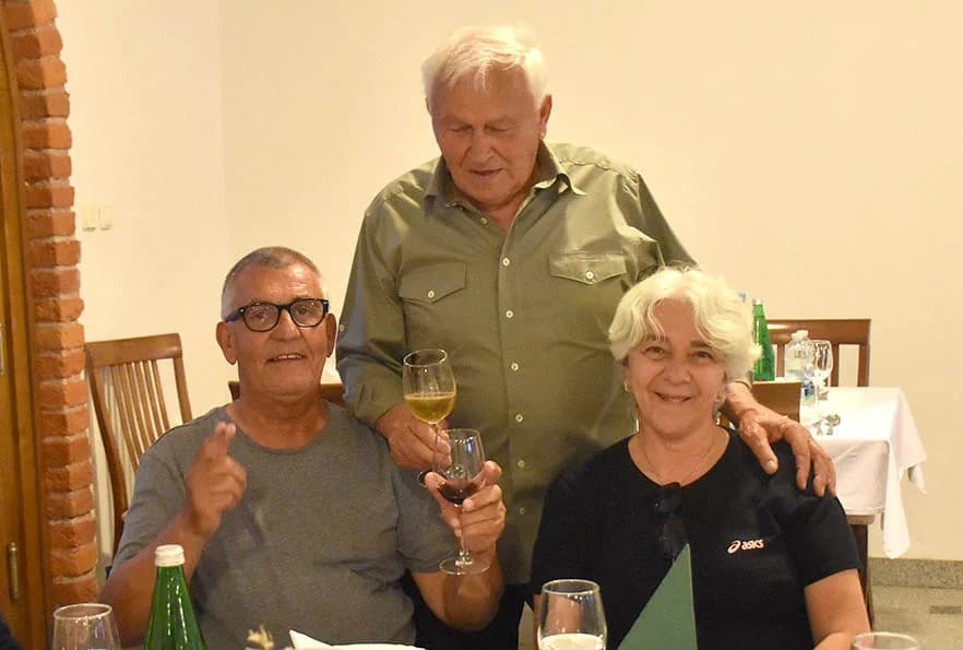 SLAVLJE KOD POZNATOG VINARA IVE ENJINGIJA: Torta za 84. rođendan