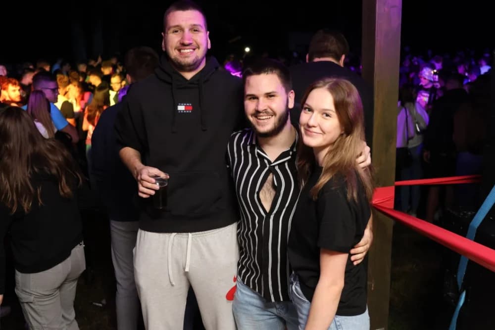 (VELIKA FOTOGALERIJA) Pozdrav maturantima: Više od 600 maturanata ja jedinstvenoj proslavi u Velikoj