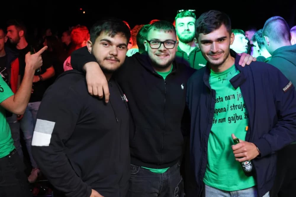 (VELIKA FOTOGALERIJA) Pozdrav maturantima: Više od 600 maturanata ja jedinstvenoj proslavi u Velikoj