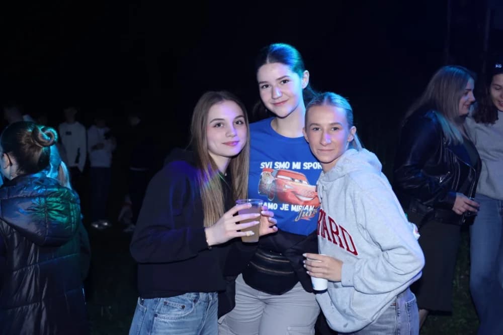 (VELIKA FOTOGALERIJA) Pozdrav maturantima: Više od 600 maturanata ja jedinstvenoj proslavi u Velikoj