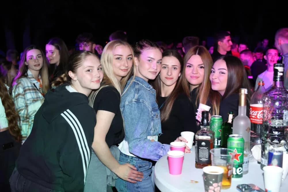 (VELIKA FOTOGALERIJA) Pozdrav maturantima: Više od 600 maturanata ja jedinstvenoj proslavi u Velikoj