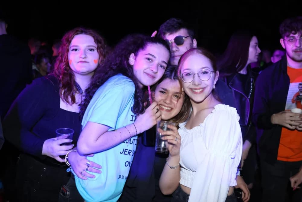 (VELIKA FOTOGALERIJA) Pozdrav maturantima: Više od 600 maturanata ja jedinstvenoj proslavi u Velikoj