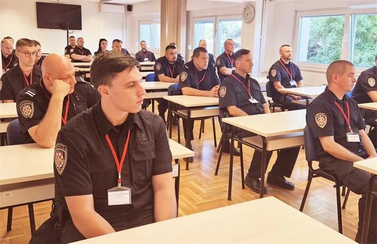 Po prvi puta u požeškoj Kaznionici održava se temeljni tečaj za vježbenike pravosudne policije