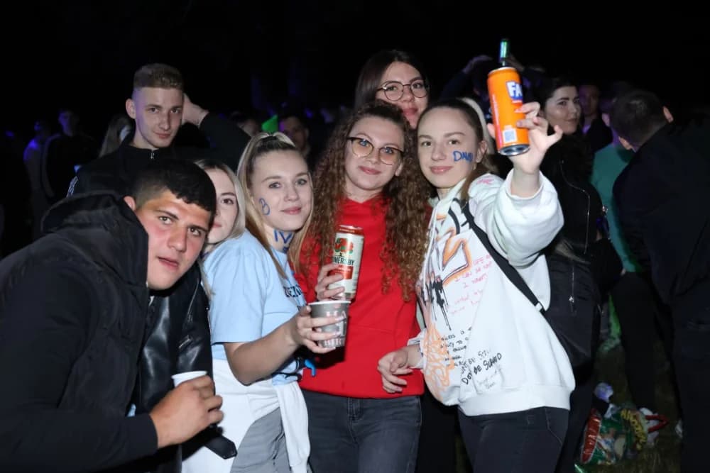 (VELIKA FOTOGALERIJA) Pozdrav maturantima: Više od 600 maturanata ja jedinstvenoj proslavi u Velikoj