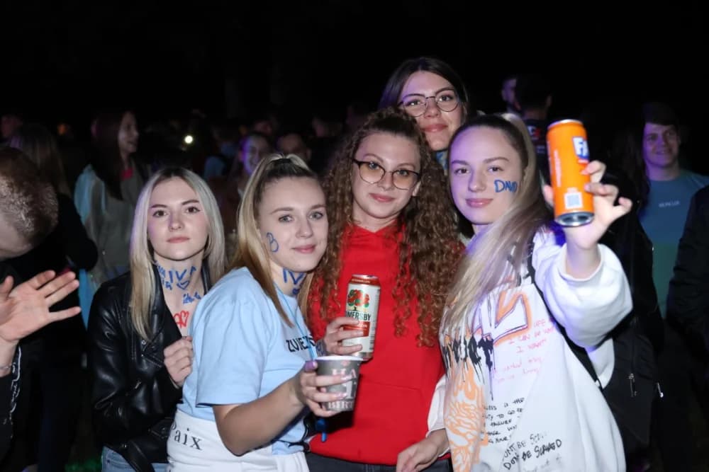(VELIKA FOTOGALERIJA) Pozdrav maturantima: Više od 600 maturanata ja jedinstvenoj proslavi u Velikoj