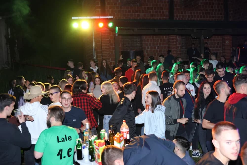 (VELIKA FOTOGALERIJA) Pozdrav maturantima: Više od 600 maturanata ja jedinstvenoj proslavi u Velikoj