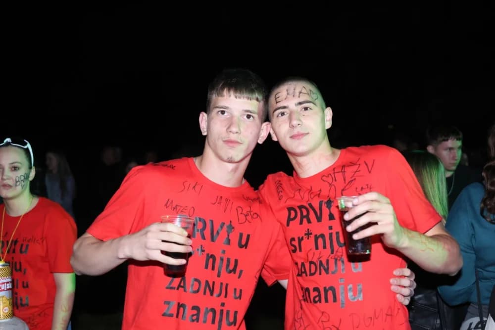 (VELIKA FOTOGALERIJA) Pozdrav maturantima: Više od 600 maturanata ja jedinstvenoj proslavi u Velikoj