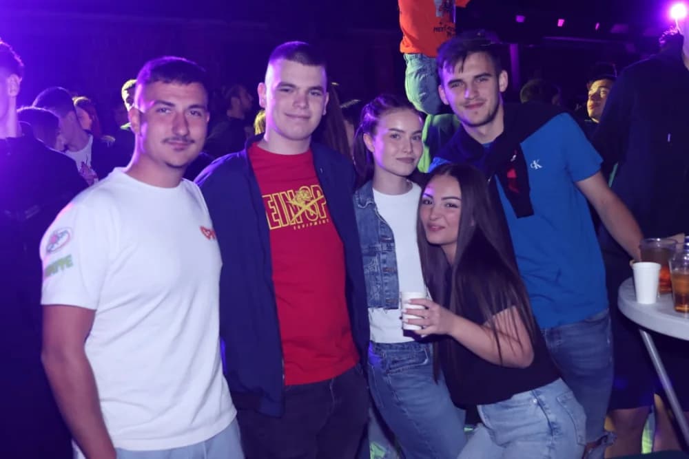 (VELIKA FOTOGALERIJA) Pozdrav maturantima: Više od 600 maturanata ja jedinstvenoj proslavi u Velikoj