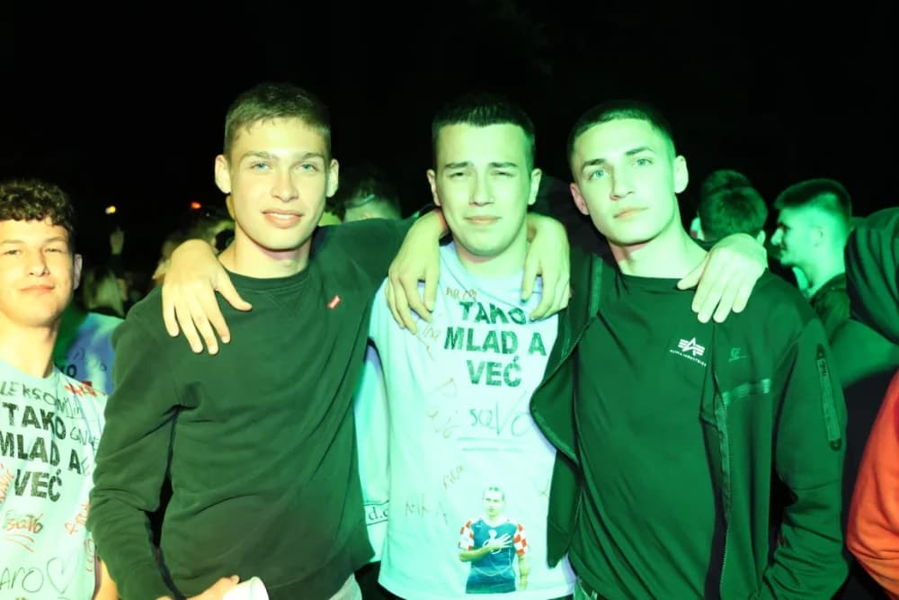 (VELIKA FOTOGALERIJA) Pozdrav maturantima: Više od 600 maturanata ja jedinstvenoj proslavi u Velikoj