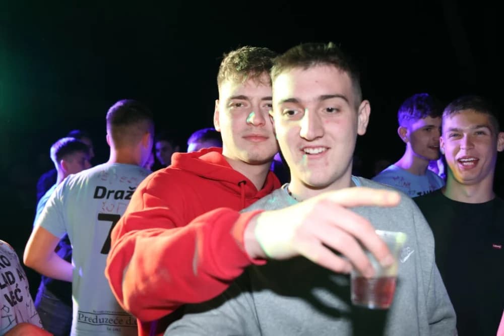(VELIKA FOTOGALERIJA) Pozdrav maturantima: Više od 600 maturanata ja jedinstvenoj proslavi u Velikoj