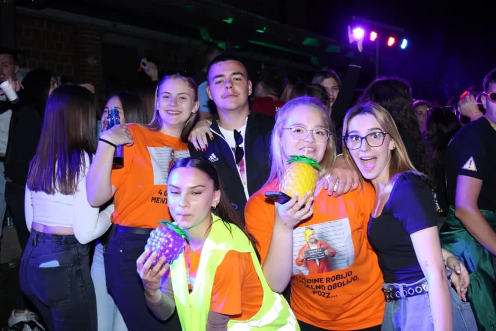 (VELIKA FOTOGALERIJA) Pozdrav maturantima: Više od 600 maturanata ja jedinstvenoj proslavi u Velikoj