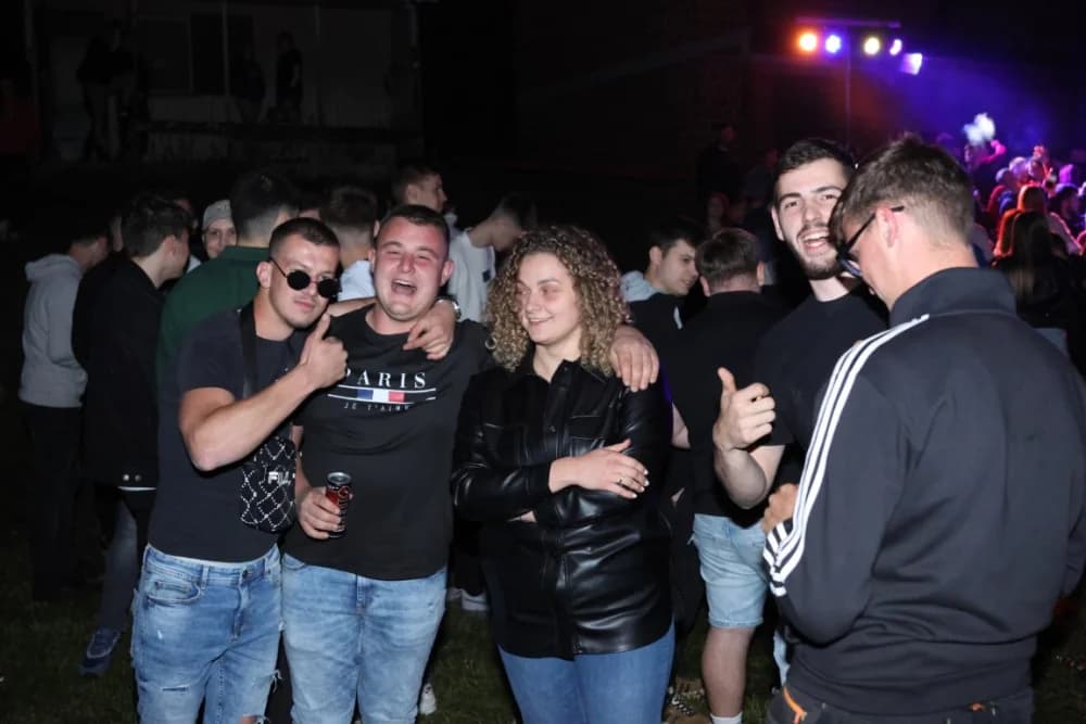 (VELIKA FOTOGALERIJA) Pozdrav maturantima: Više od 600 maturanata ja jedinstvenoj proslavi u Velikoj
