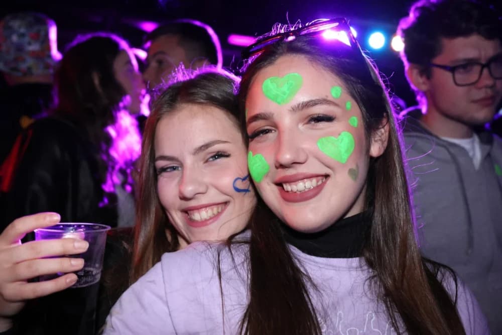 (VELIKA FOTOGALERIJA) Pozdrav maturantima: Više od 600 maturanata ja jedinstvenoj proslavi u Velikoj