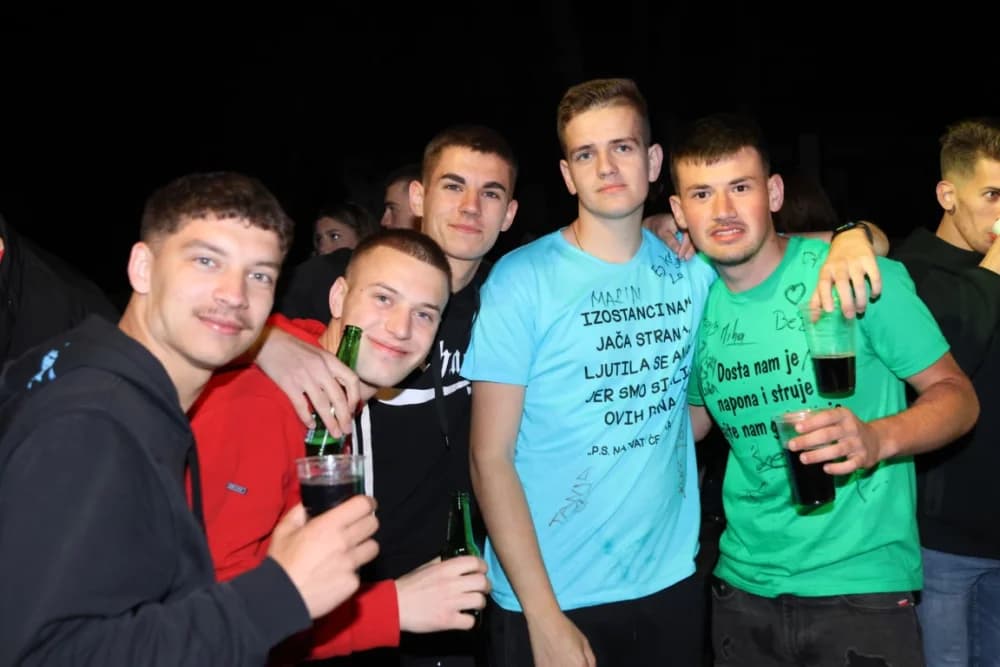 (VELIKA FOTOGALERIJA) Pozdrav maturantima: Više od 600 maturanata ja jedinstvenoj proslavi u Velikoj