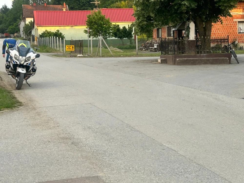 Automobil udario u dijete - vozač pobjegao