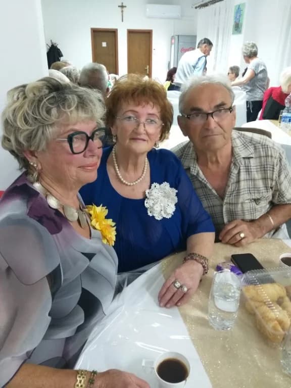 Veličkim umirovljenicima na zabavi su pridružili prijatelje iz Baranje