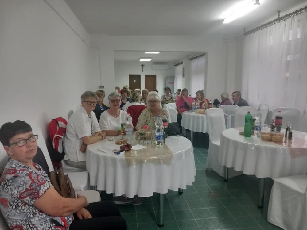 Veličkim umirovljenicima na zabavi su pridružili prijatelje iz Baranje